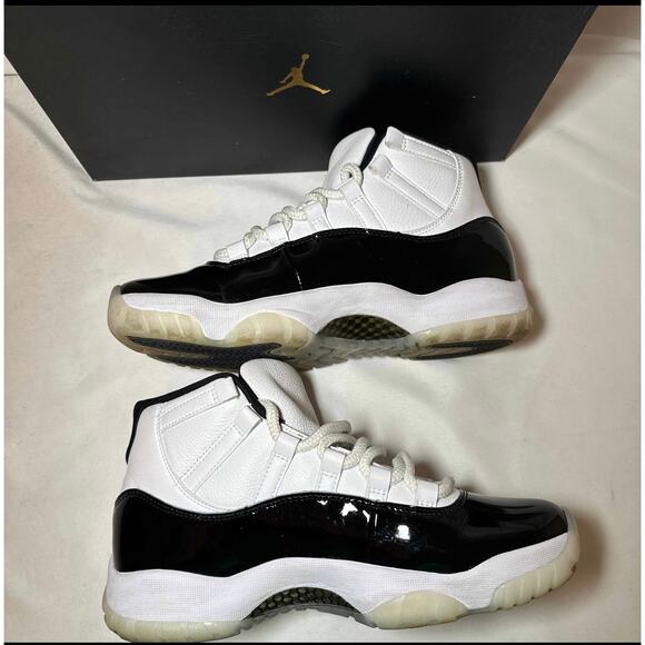 Size 8.5 - Nike Air Jordan 11 Retro Gratitude / Defining Moments Men\'s Shoes main image 8